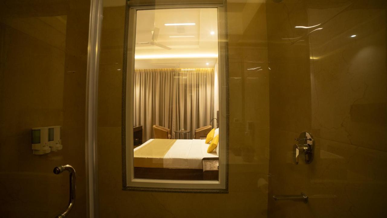 Hotel Rajhans Abhinandan Bhopal Exterior photo